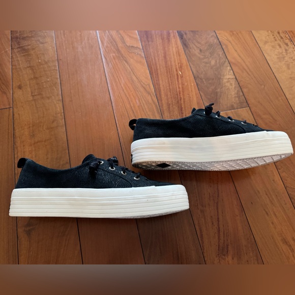 Sperry Black Sneakers Classic Low-Top Design - Picture 2 of 6